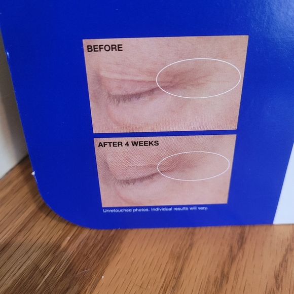 NEW Strivectin 2 Jars of Hyaluronic Tripeptide Gel Cream for Eyes - Picture 2 of 4